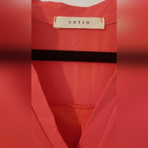 Entro Blouse - Picture 2 of 3